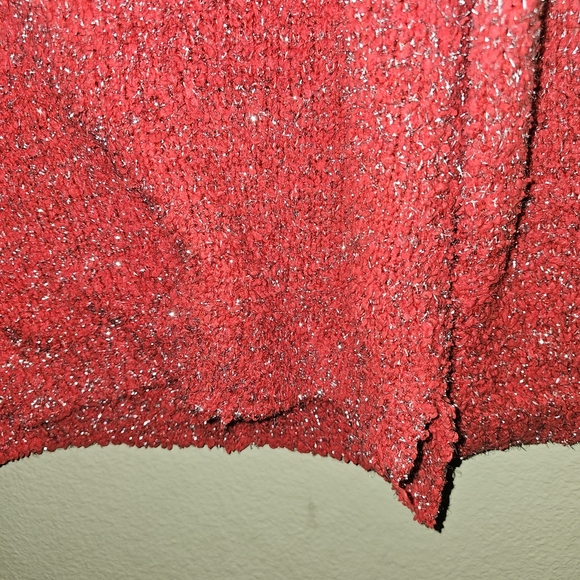 Cozy Red Textured Knit Sweater - Picture 6 of 6